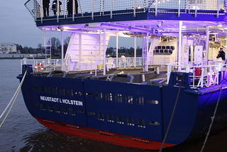 Stern view of a ship with closed hydraulically operated stern doors